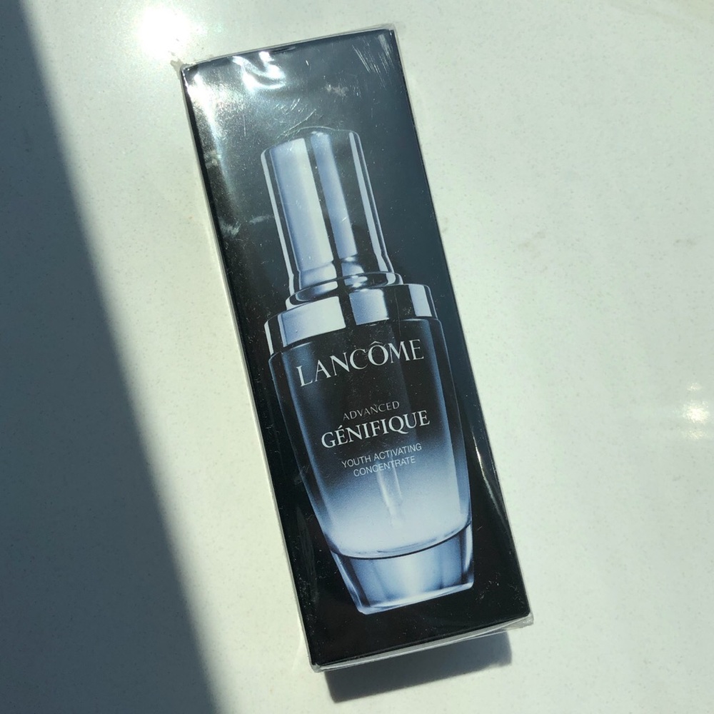 New in Box Lancôme Adcanced Génifique!